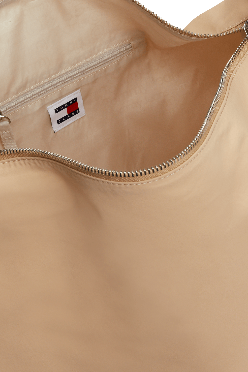 תמונת פנים של תיק כתף מניילון ממוחזר