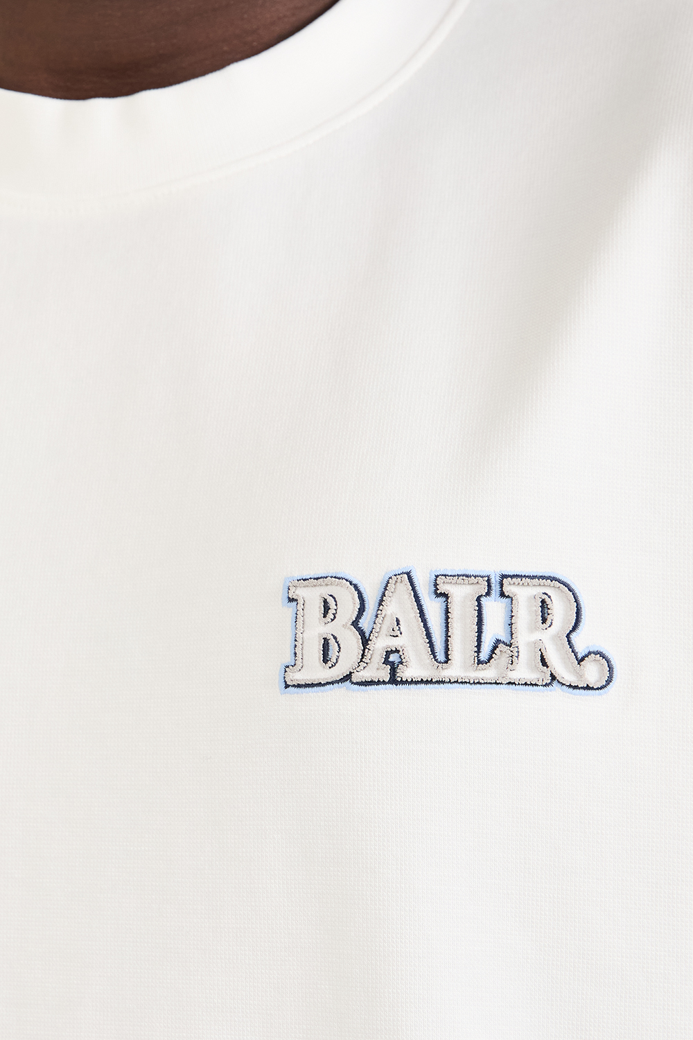 תמונת תקריב דוגמן של חולצת טי