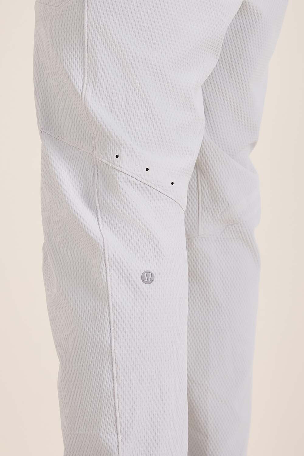 תמונת תקריב דוגמן של License To Train Textured Jogger*Regular