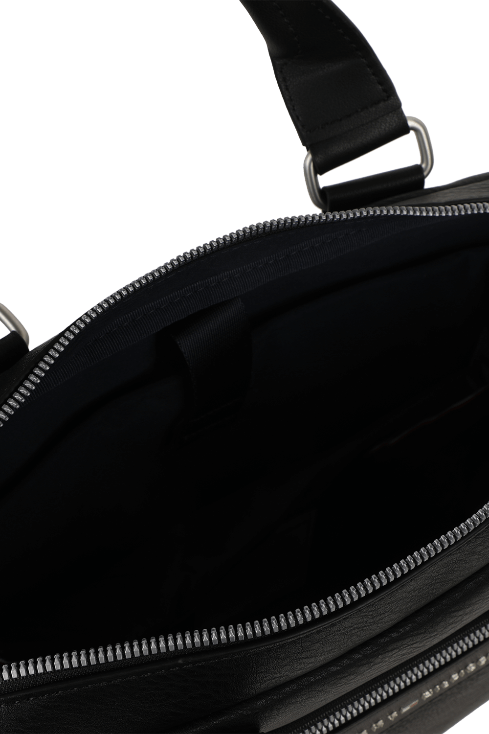 תמונת פנים של תיק ללפטופ שחור ממותג