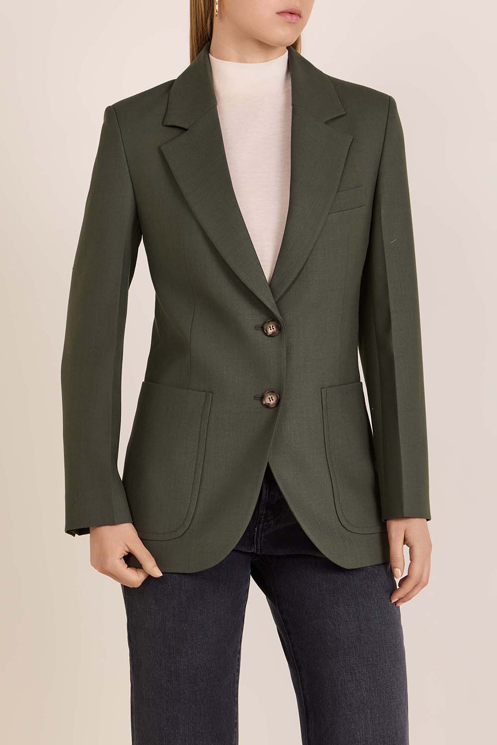 תמונת דוגמן קידמית של ז'קט מחוייט