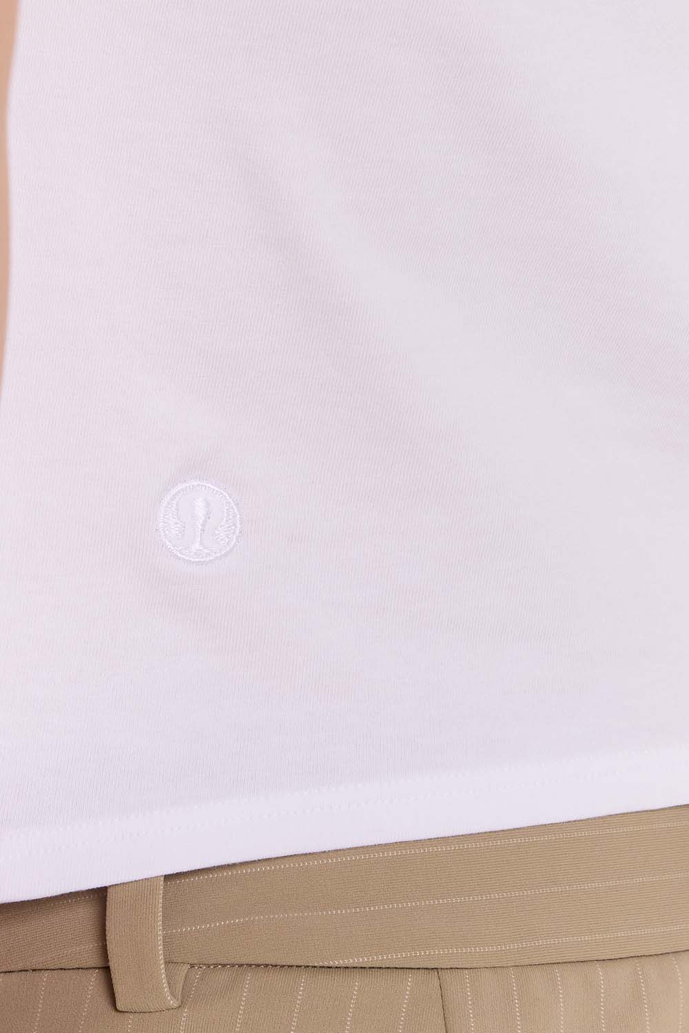 תמונת תקריב דוגמן של Organic Cotton Ringer Baby Tee