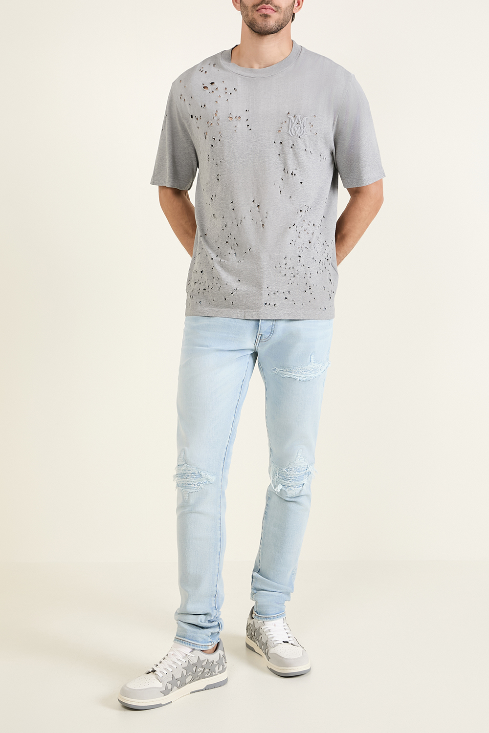 תמונת דוגמן קידמית של נעלי סניקרס סטארס