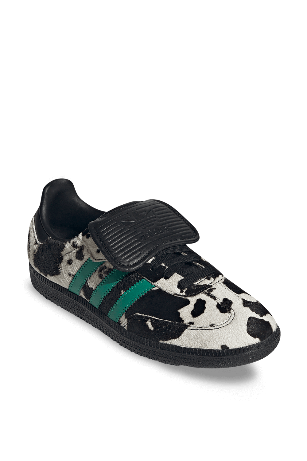 תמונה אחורית של נעלי סניקרס סמבה