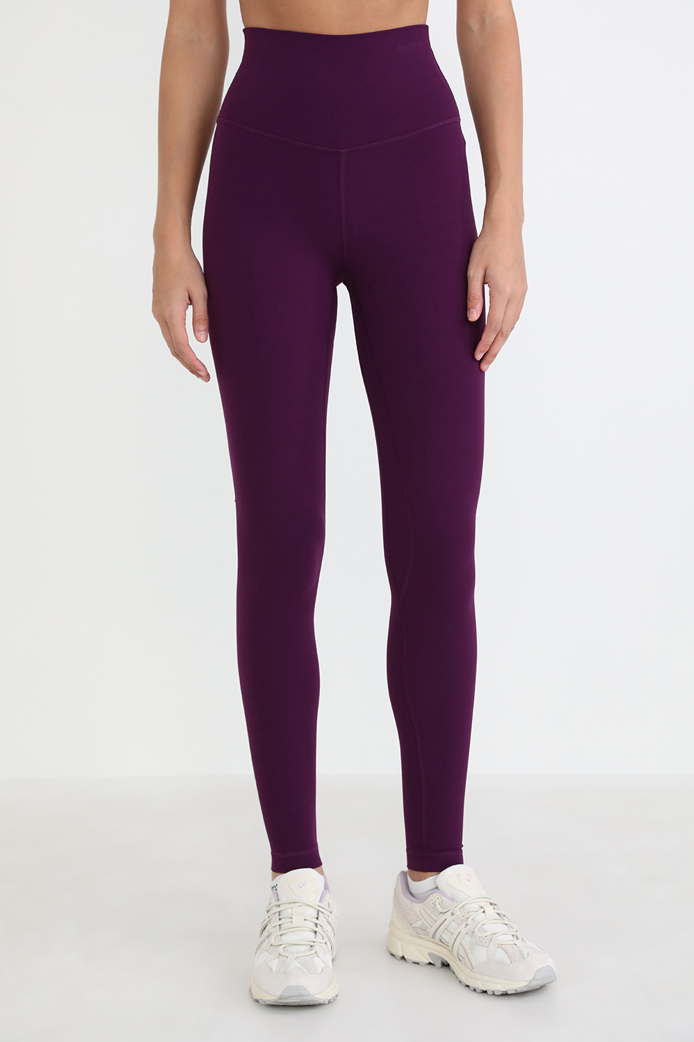 תמונת דוגמן קידמית של Align HR Pant 28