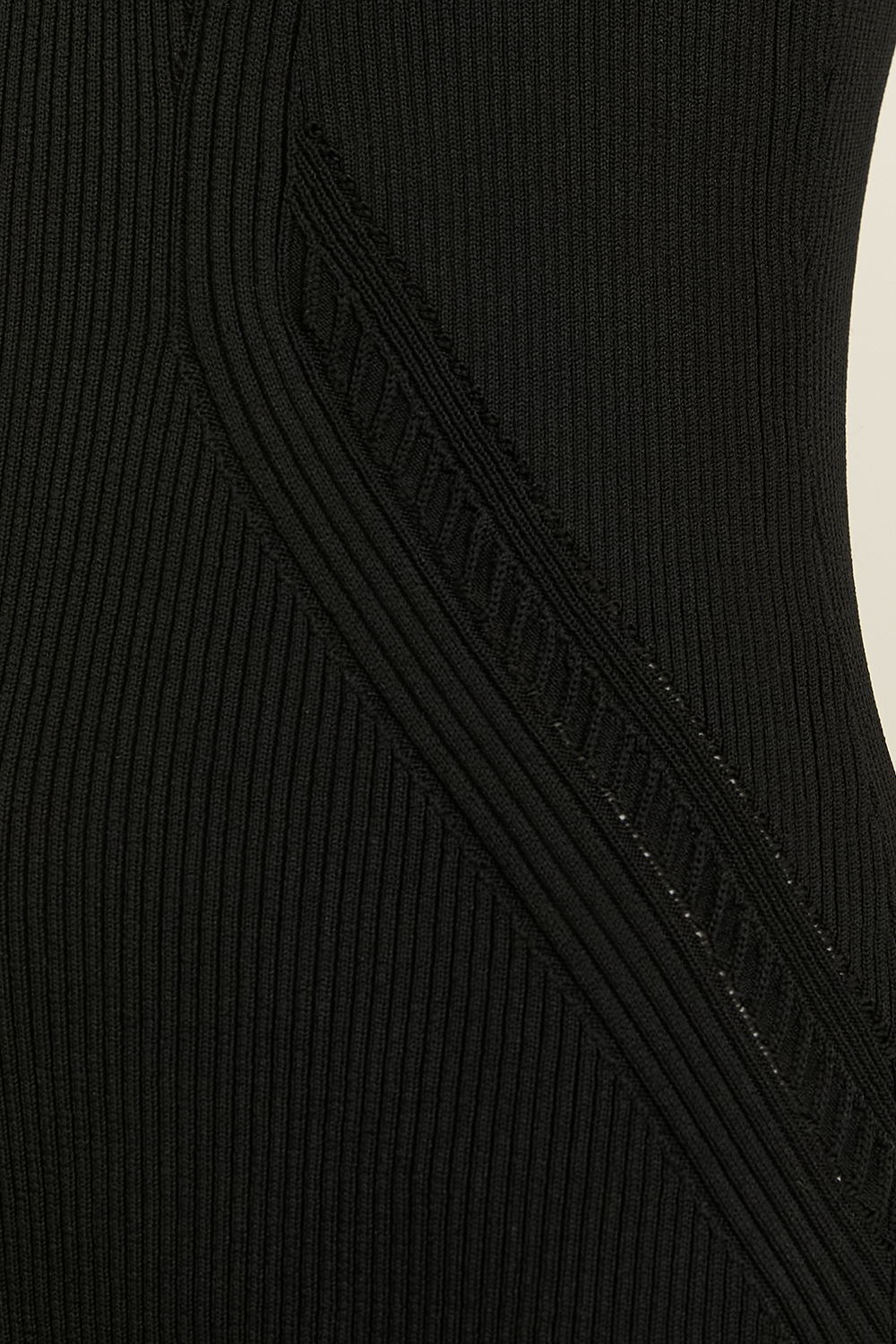 שמלת ריב סרוגה