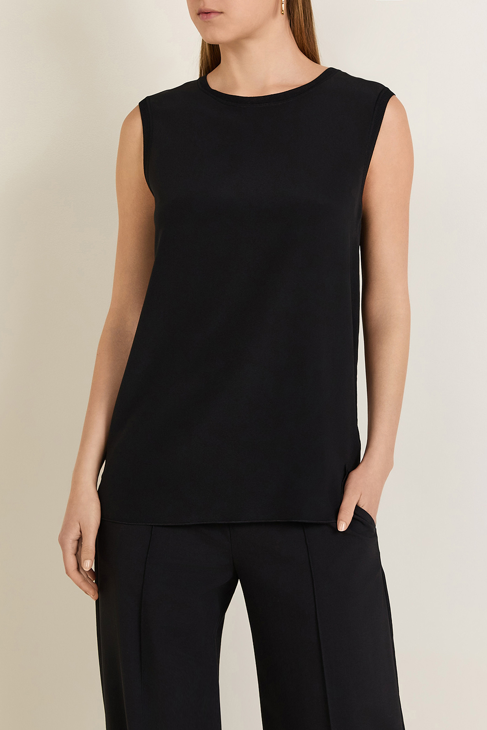 תמונת דוגמן קידמית של גופייה