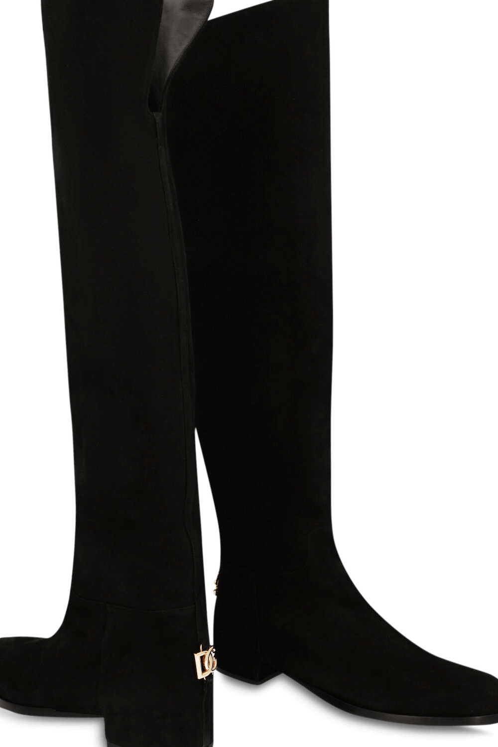 תמונת תקריב של מגפי ברך