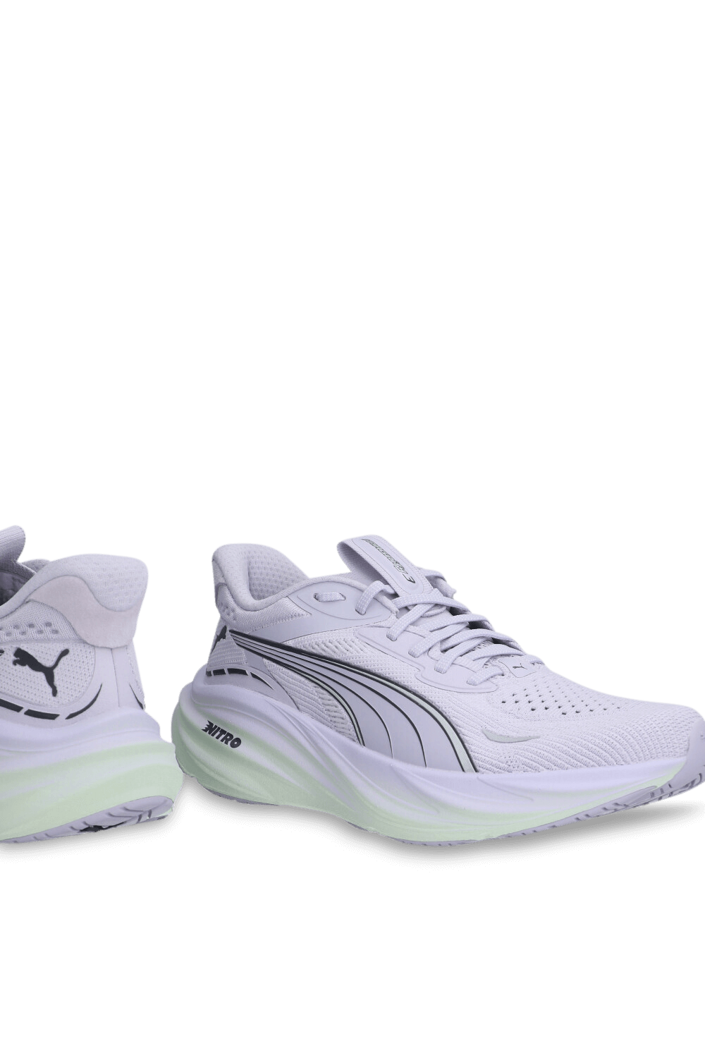 תמונת תקריב של נעלי ריצה מגניפיי ניטרו 3