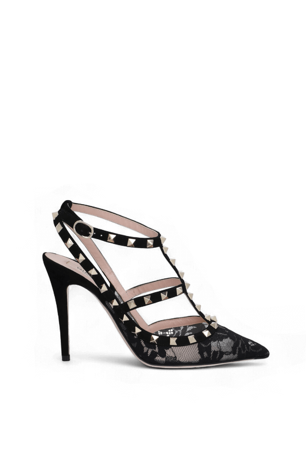 תמונה קידמית של נעלי עקב תחרה