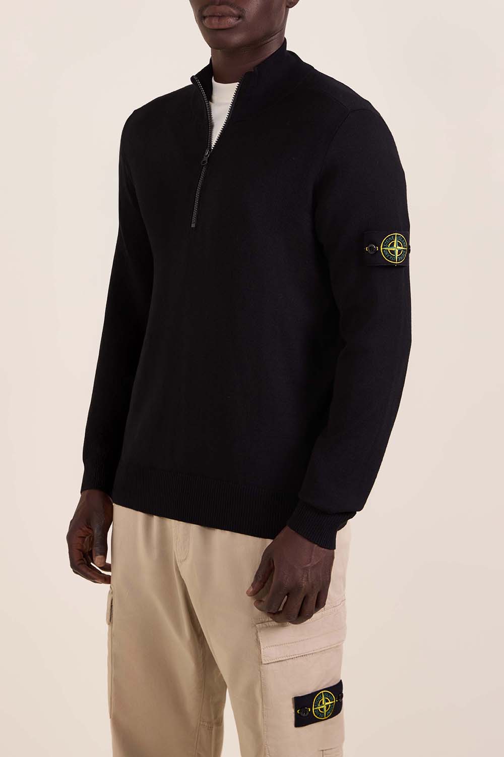 תמונת דוגמן קידמית של סווטשירט