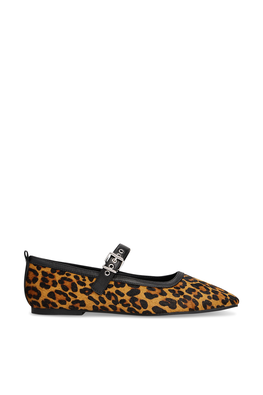 תמונה קידמית של נעלי מרי ג'יין