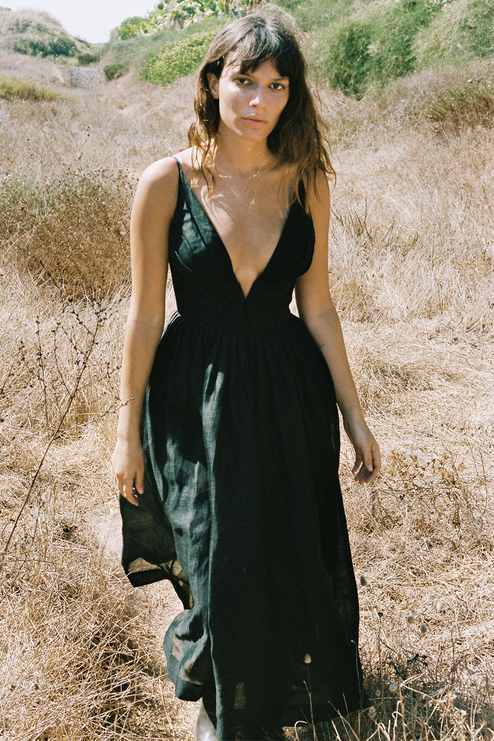 תמונת אווירה של שמלת מידי משי