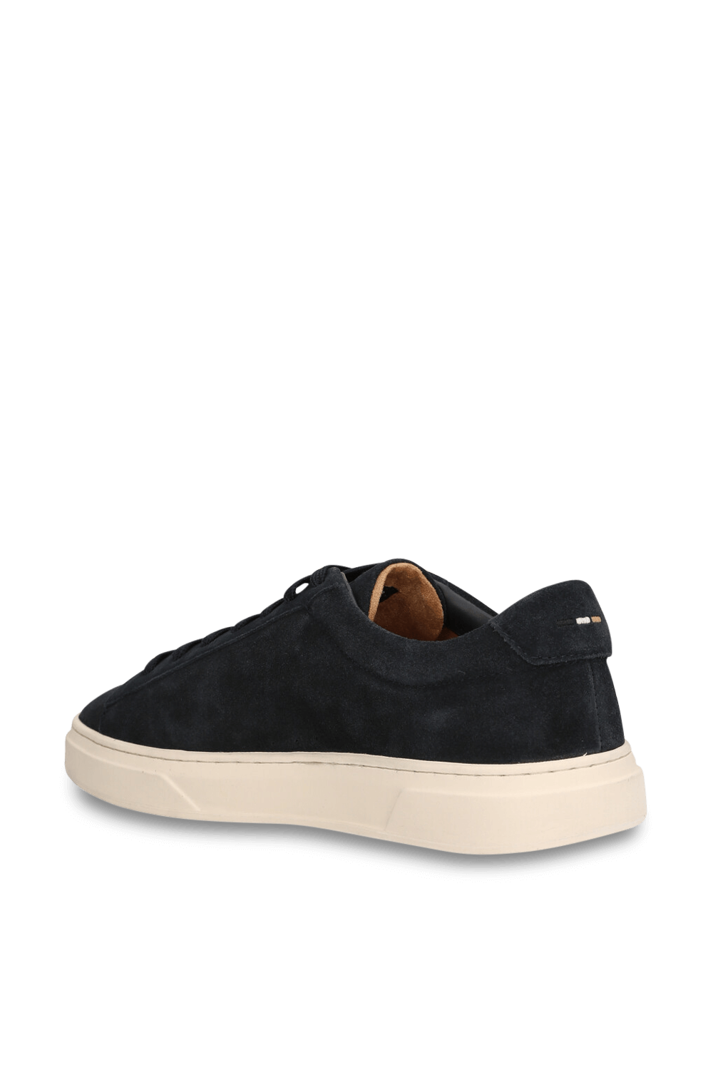 תמונה אחורית של נעלי סניקרס