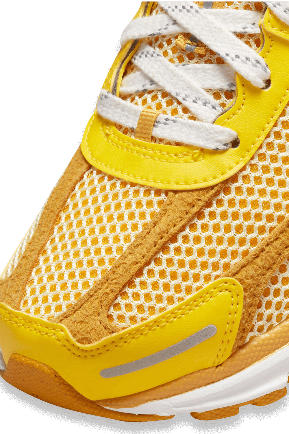 תמונת פנים של נעלי סניקרס זום וומרו 5 פרימיום