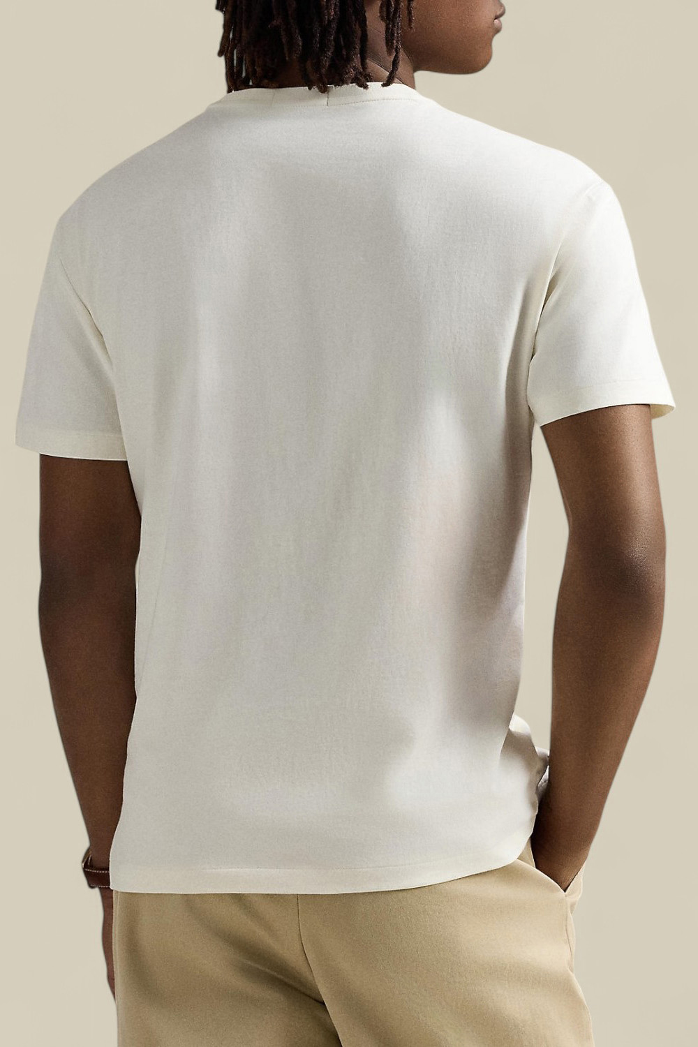 תמונת דוגמן אחורית של חולצת טי