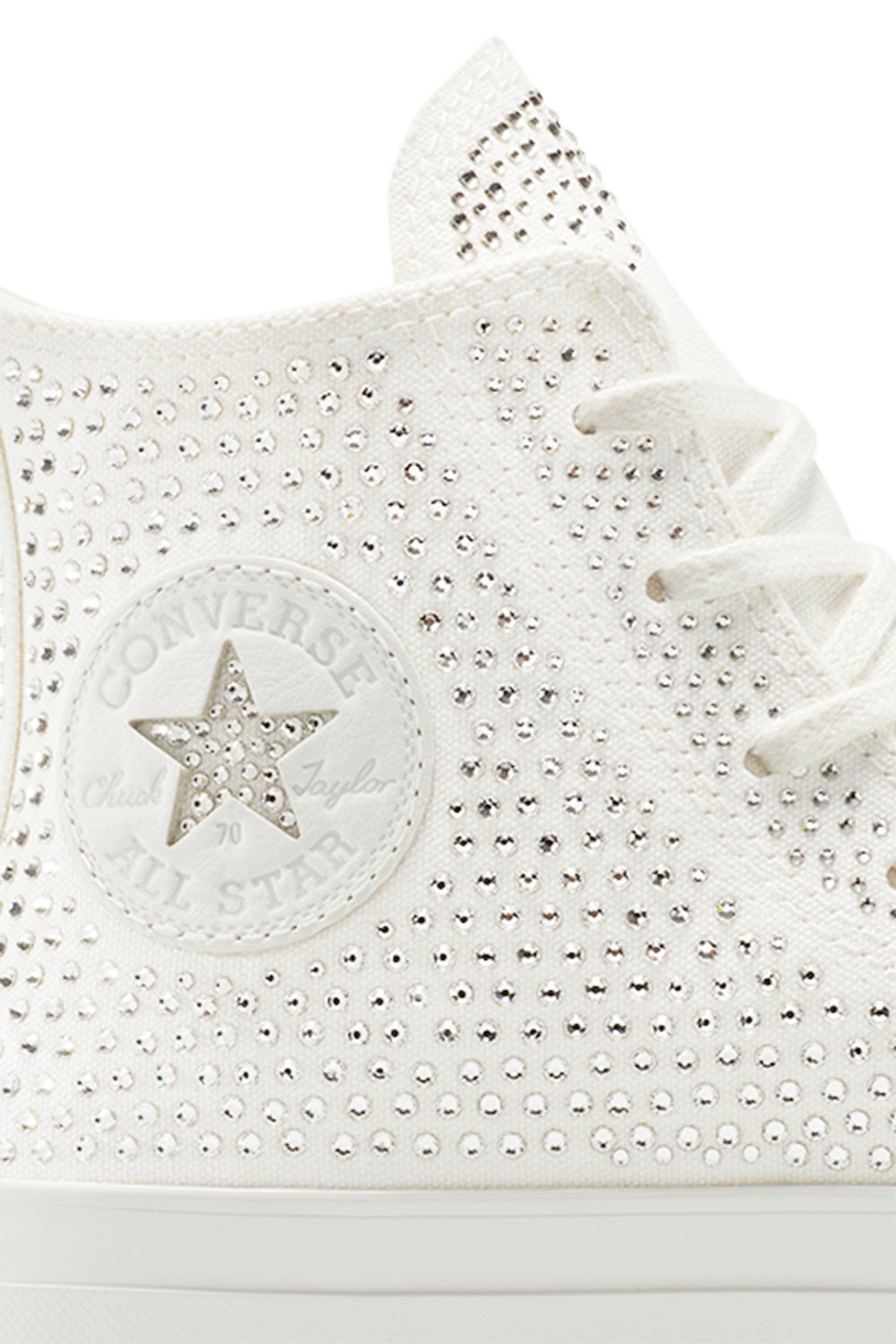 תמונת פנים של נעלי סניקרס