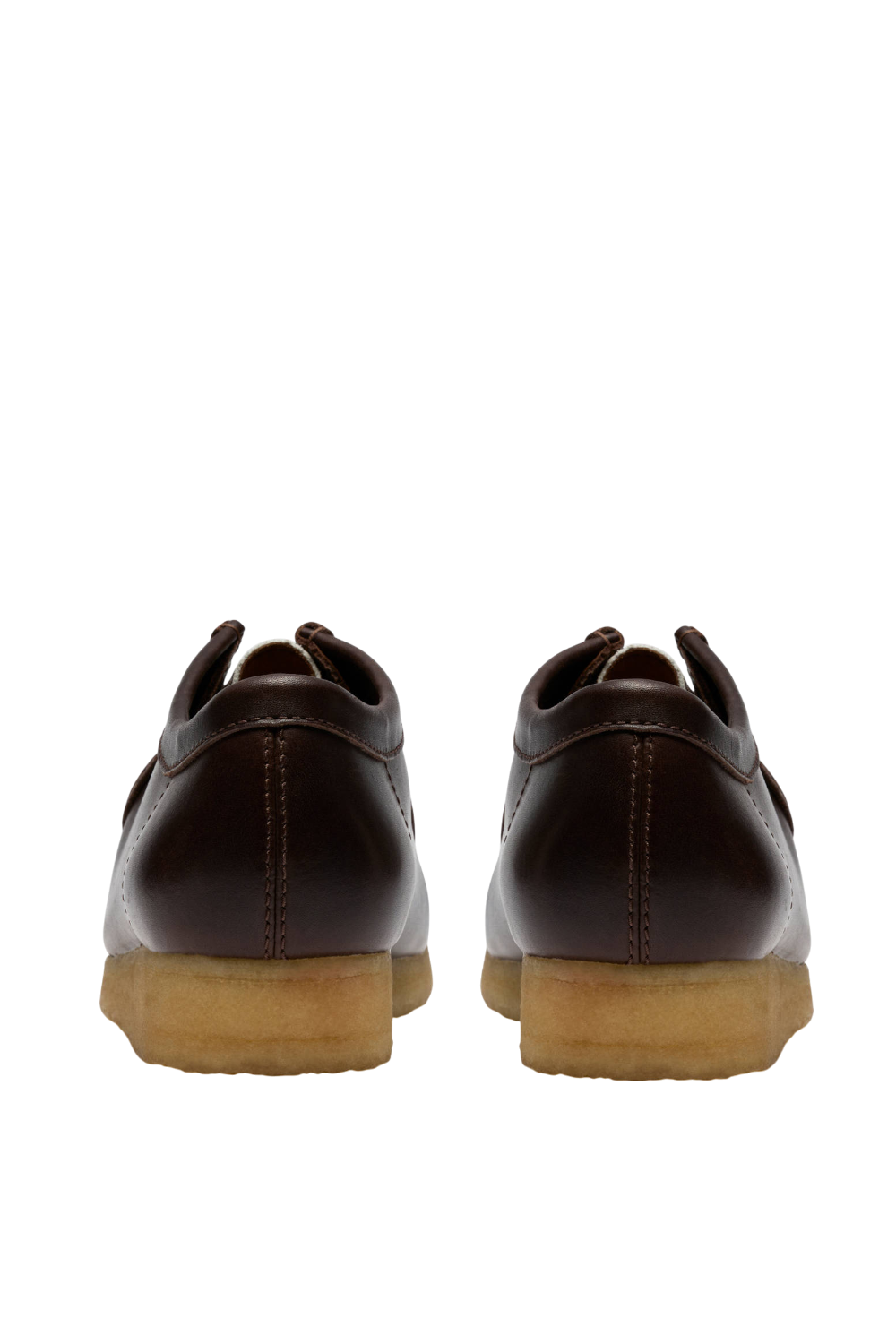 תמונת תקריב של נעלי מוקסינים וולבי