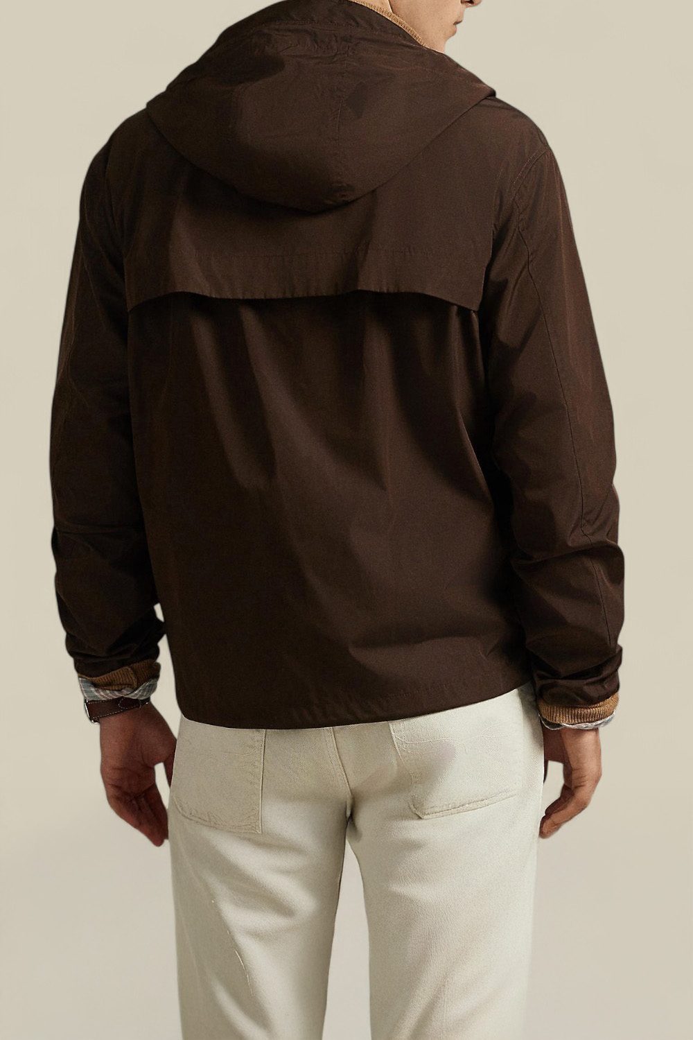 תמונת דוגמן אחורית של ז'קט רוח