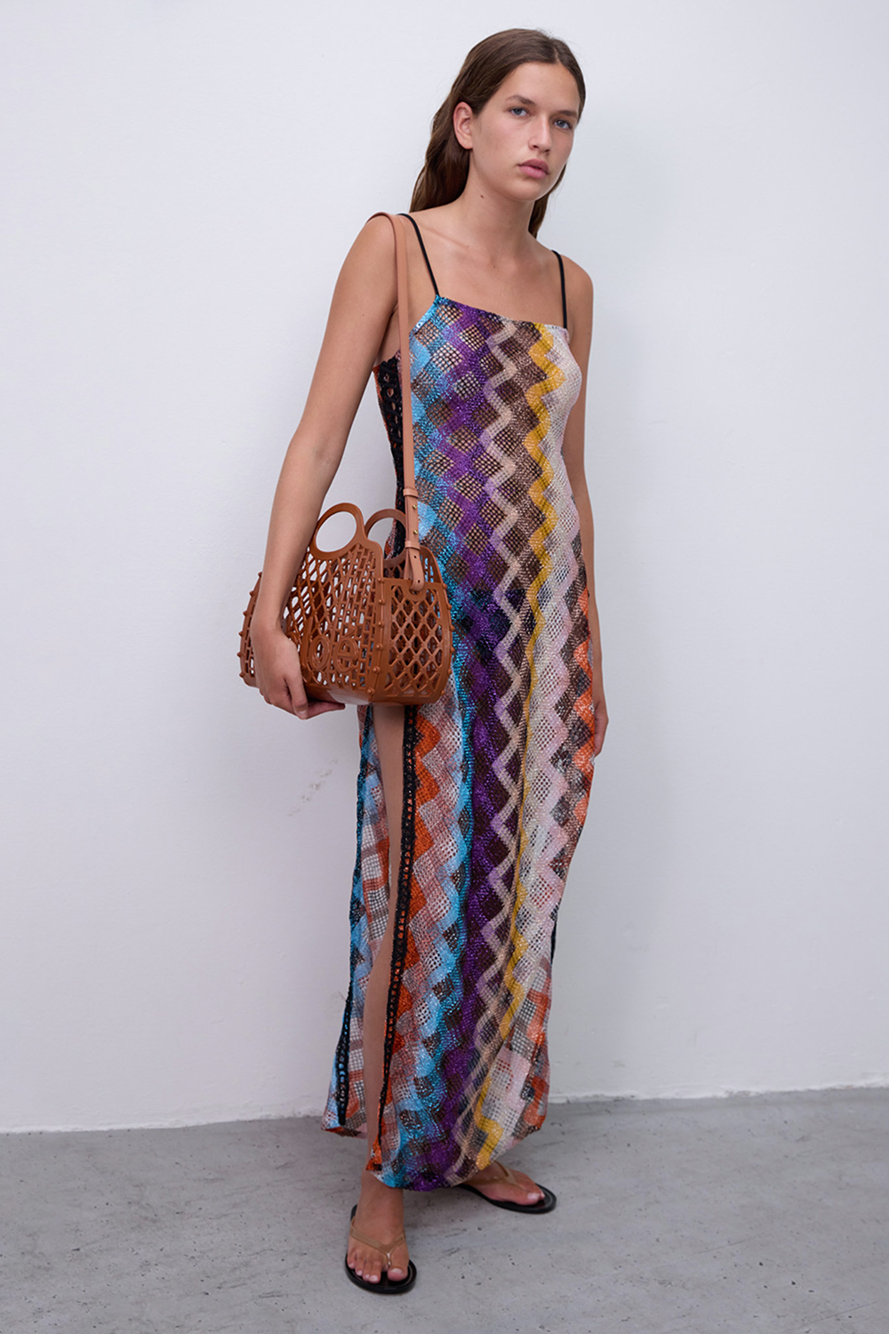 תמונת דוגמן קידמית של כפכפי אצבע