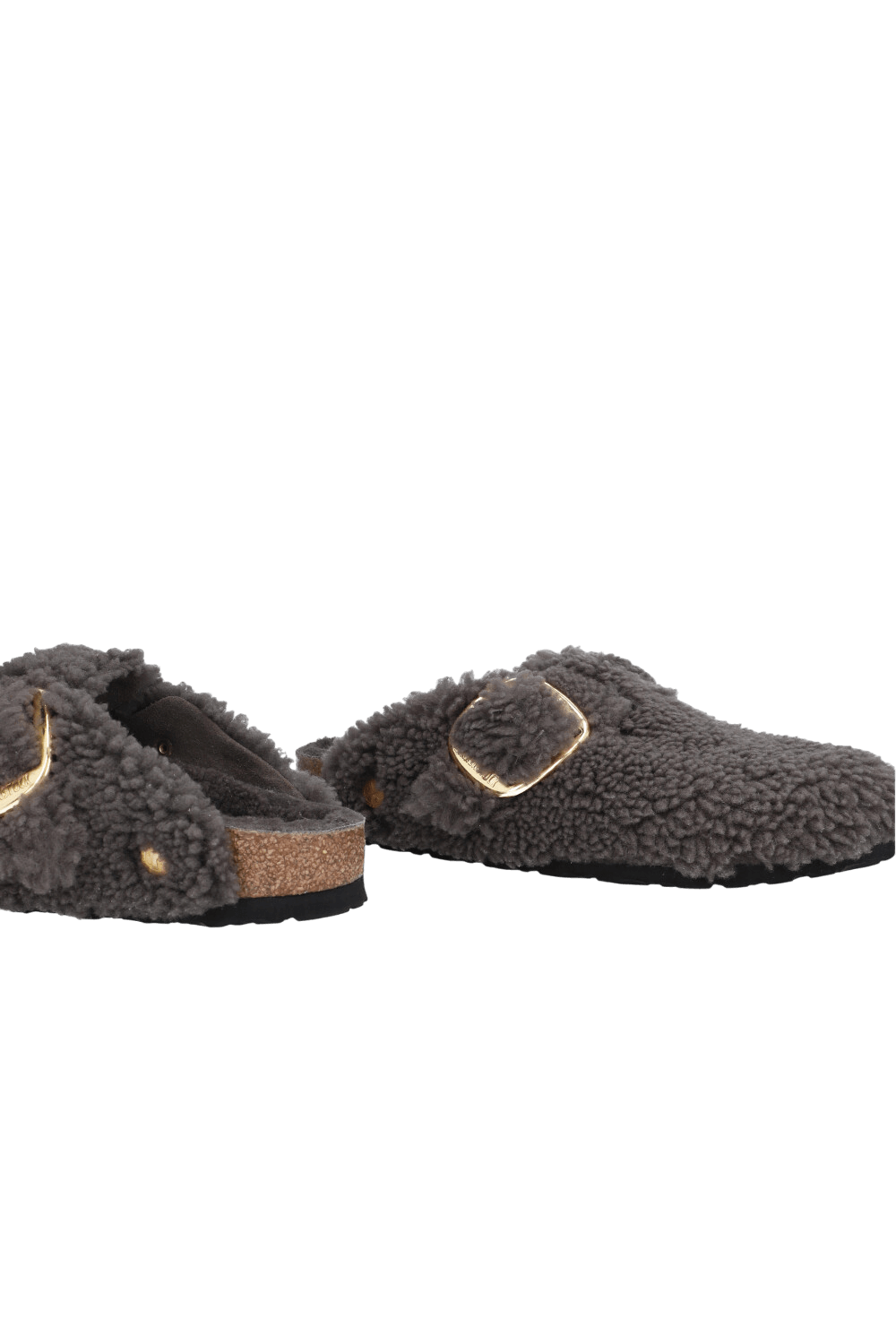 תמונת תקריב של נעלי בוסטון שרלינג