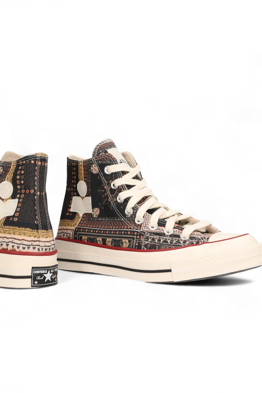 תמונת תקריב של קונברס X איזבל מארה נעלי סניקרס צ'אק 70