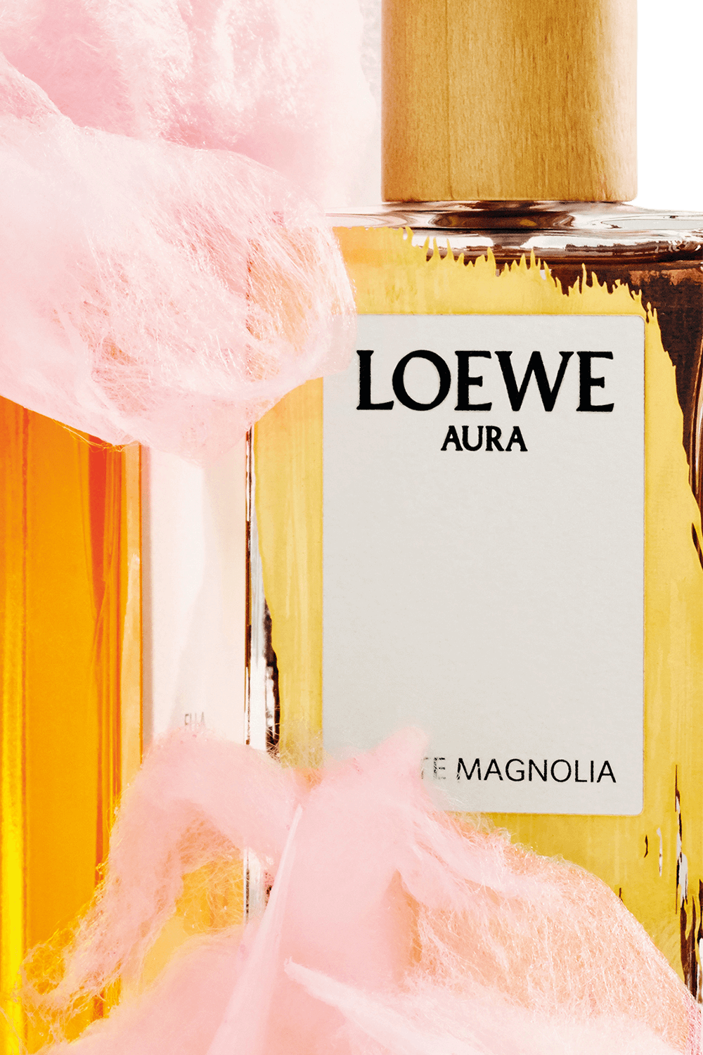 תמונת תקריב של LOEWE Aura White Magnolia Eau de Parfum 50 ml