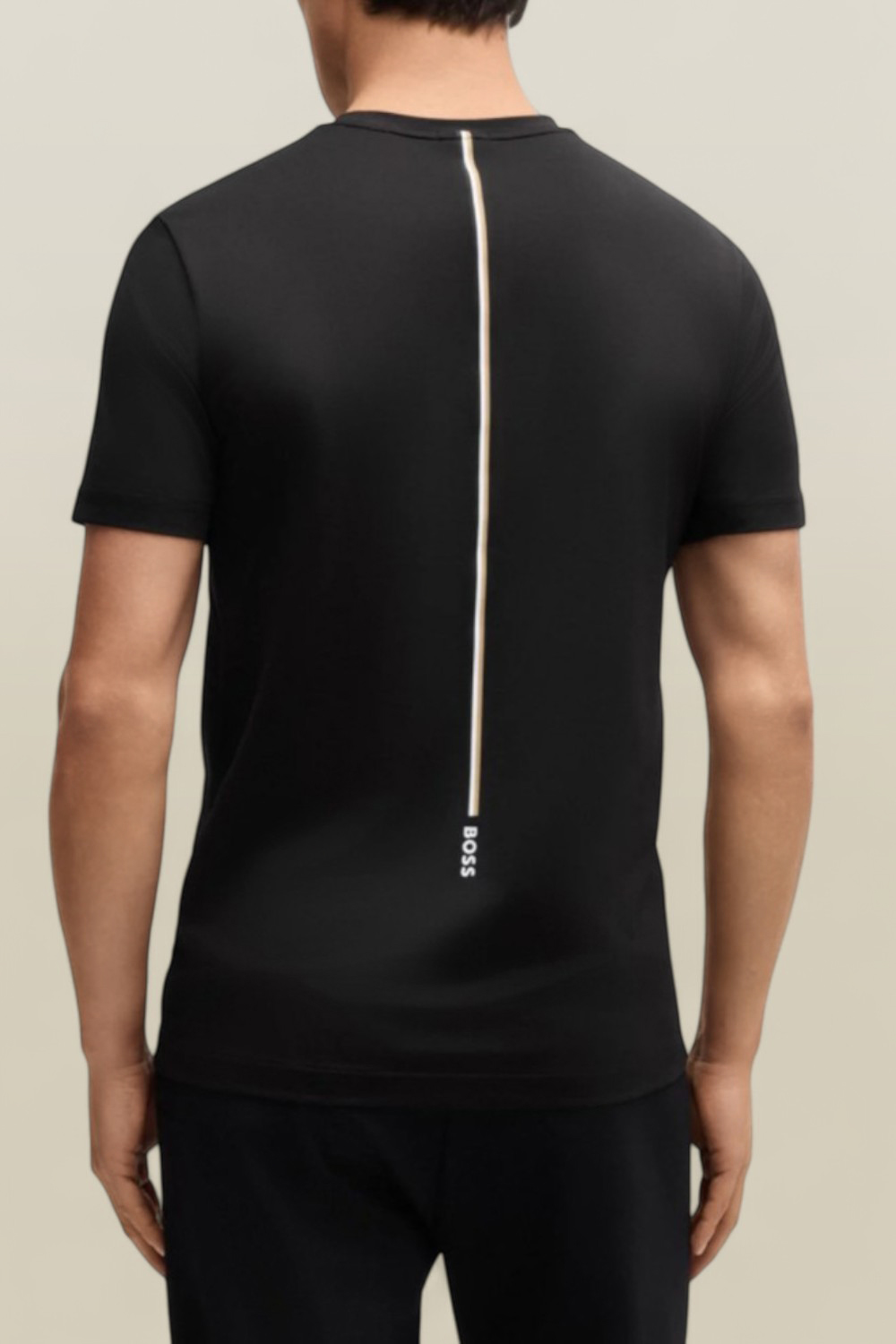 תמונת דוגמן אחורית של בוס X מתאו ברטיני חולצת טי לאימונים