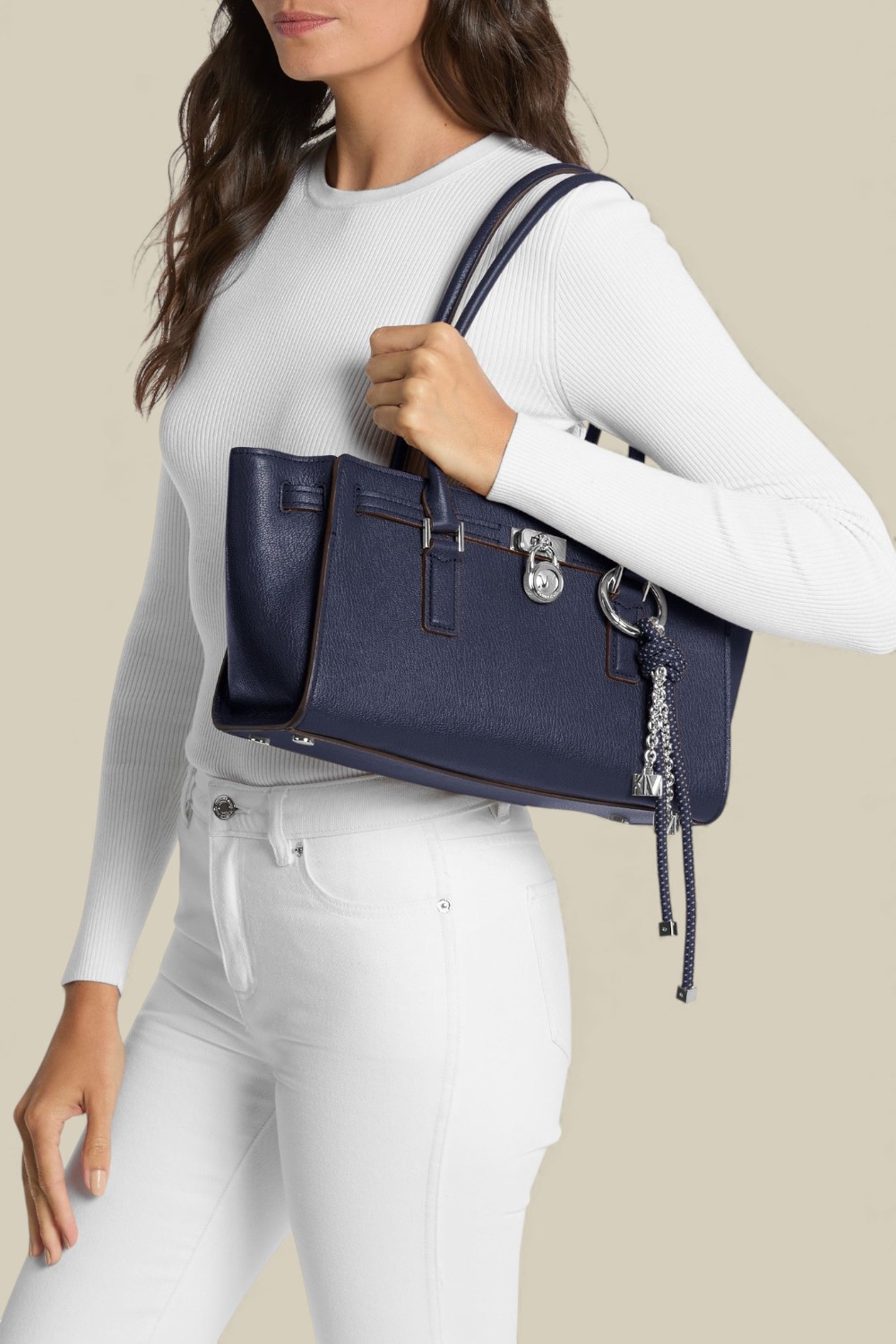 תמונת דוגמן קידמית של תיק נשיאה המילטון סמול