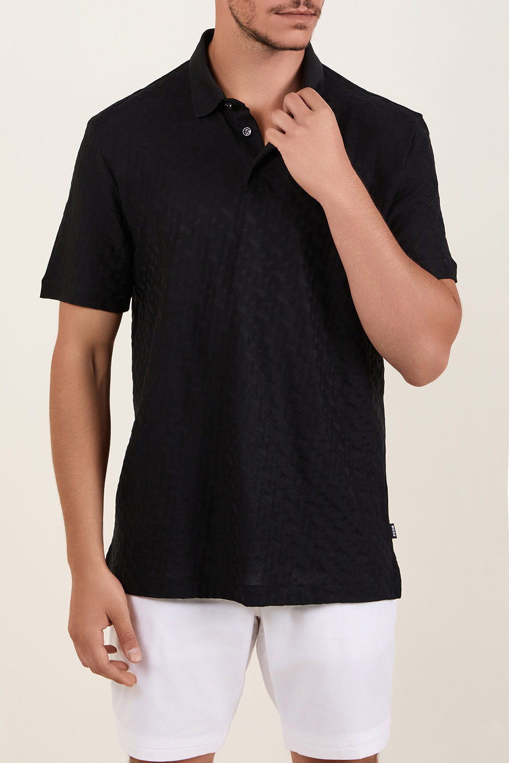 תמונת דוגמן קידמית של חולצת פולו