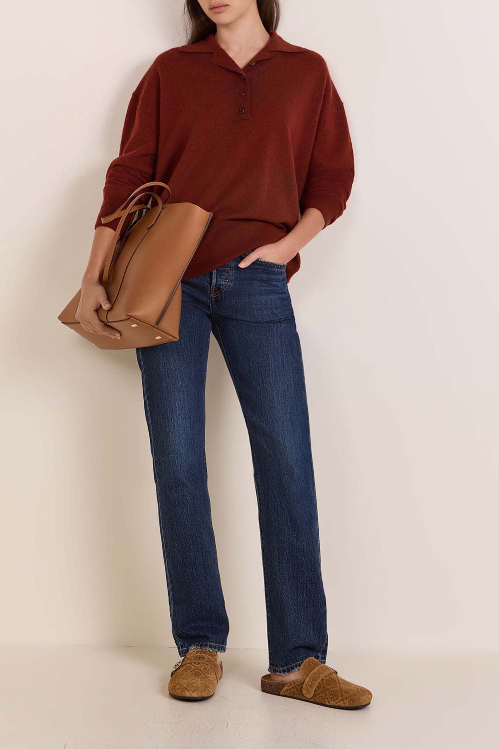 תמונת דוגמן קידמית של נעלי מיולס