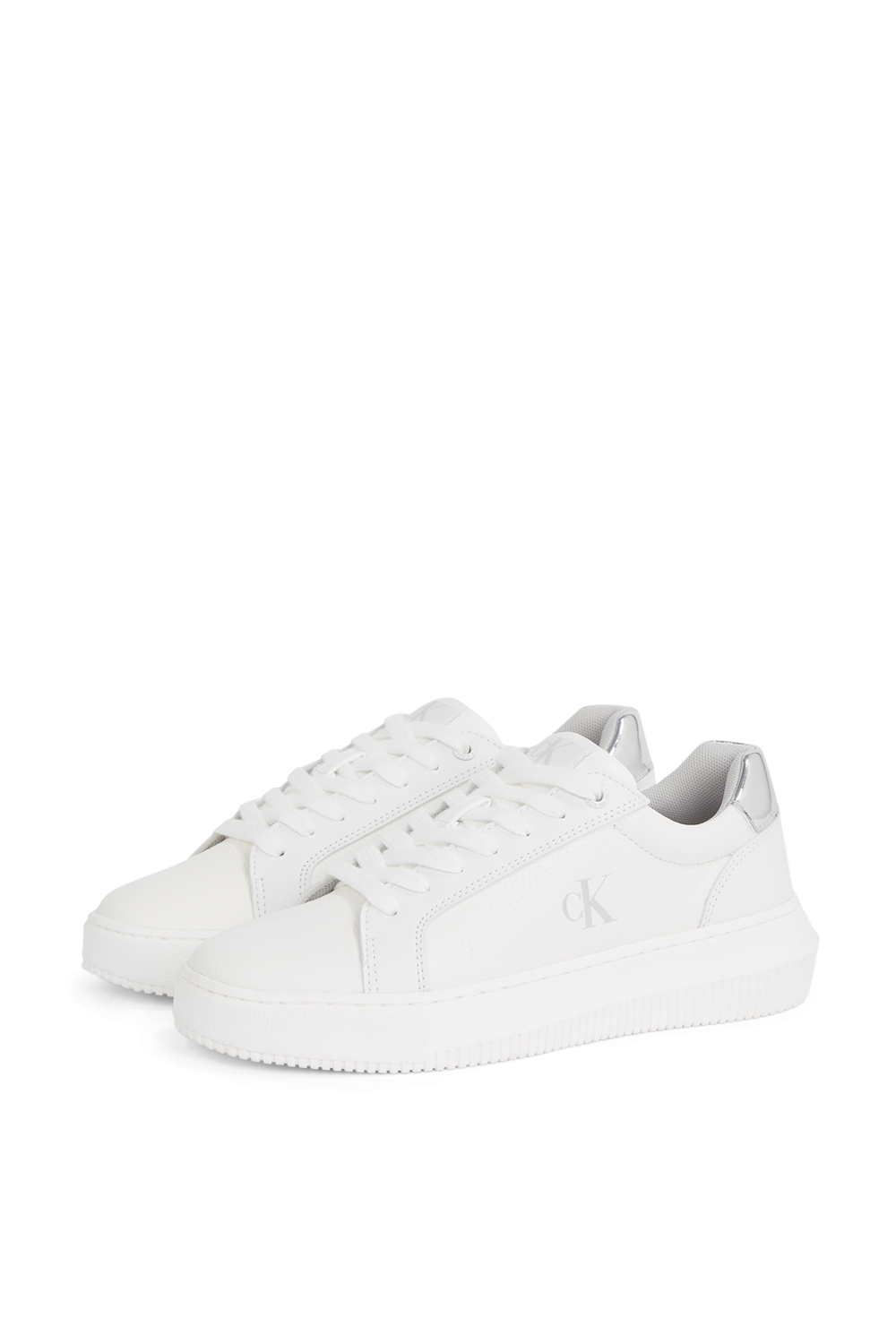 נעלי סניקרס