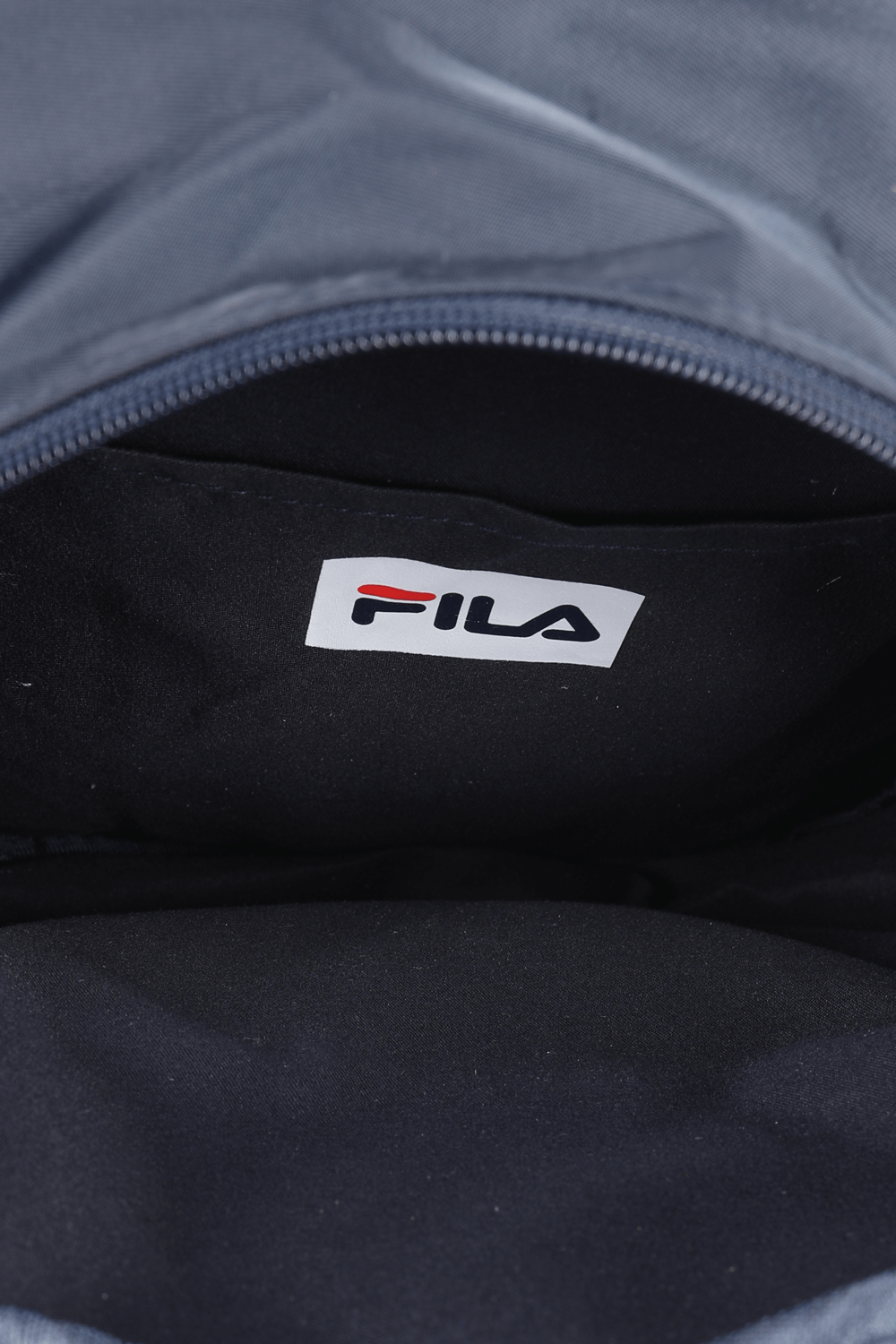 תמונת פנים של תיק גן שני תאים בכחול נייבי