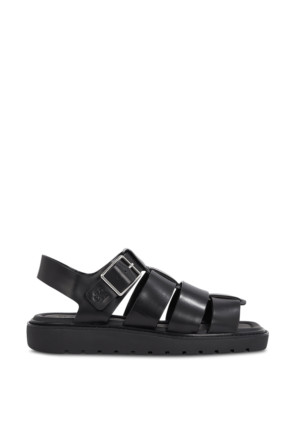 תמונה קידמית של סנדלים