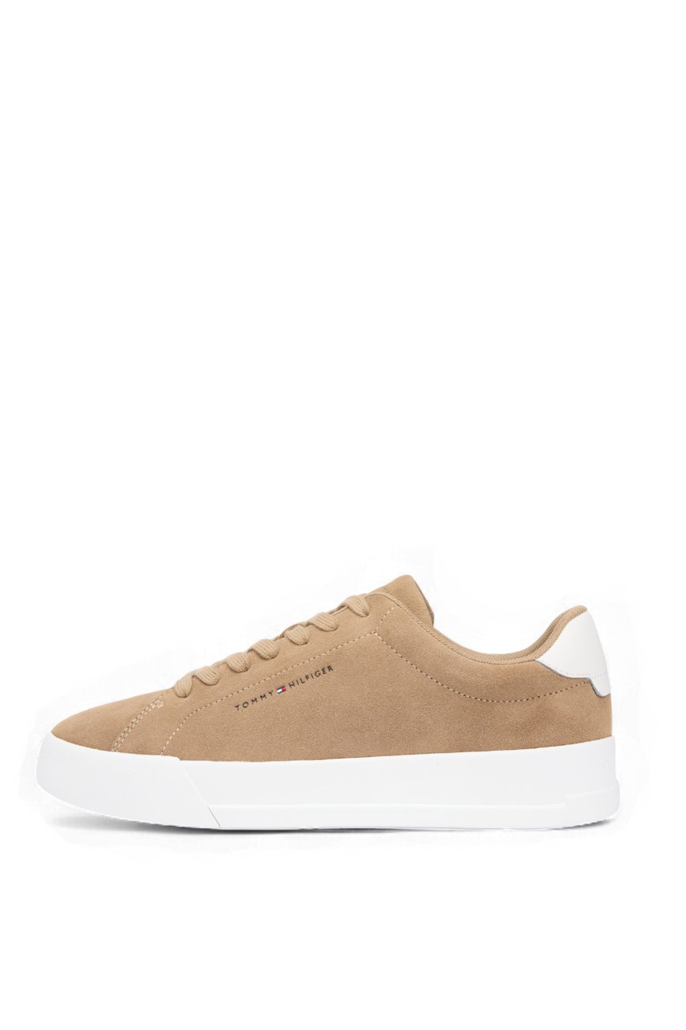 תמונה אחורית של נעלי סניקרס