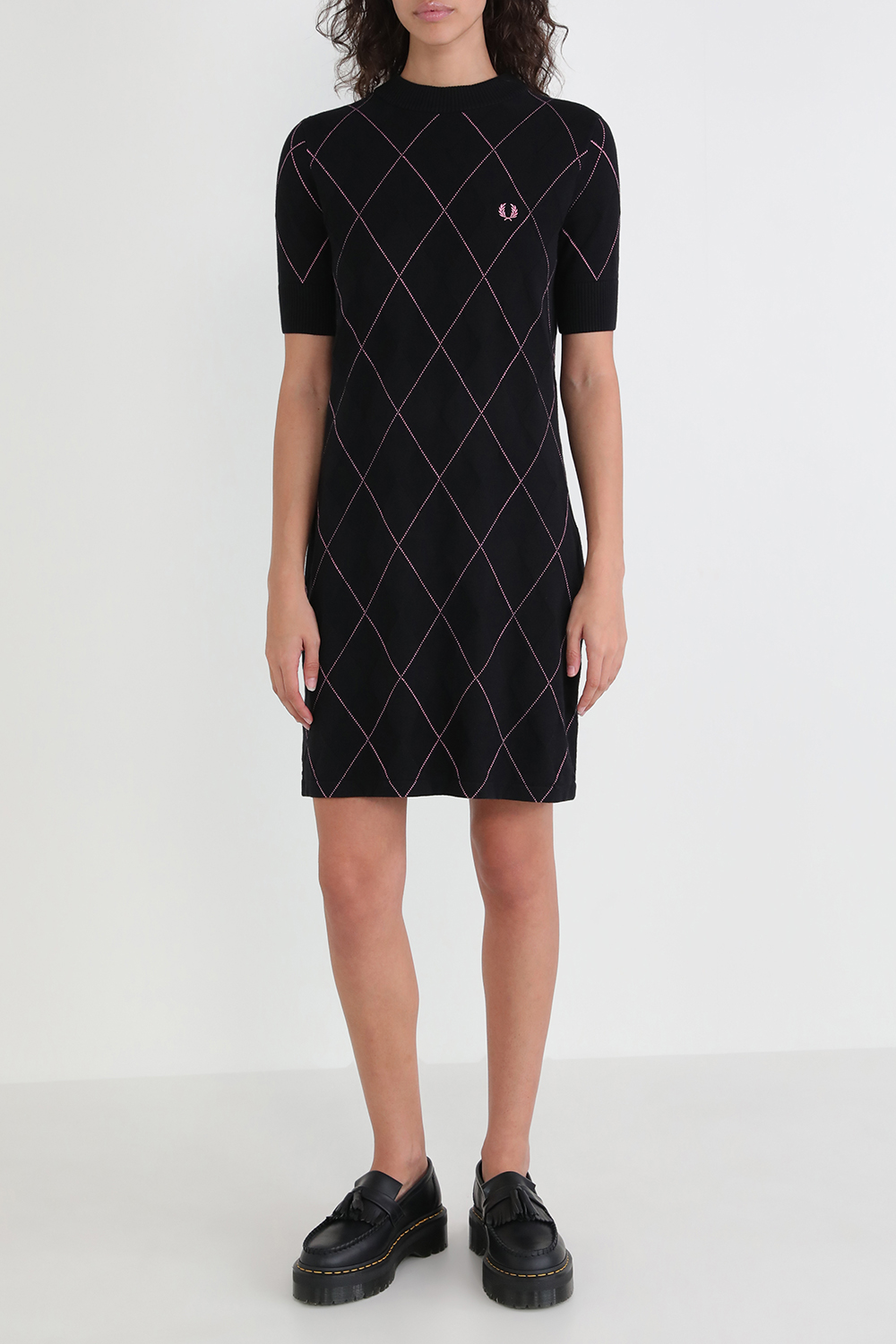 תמונת דוגמן קידמית של שמלה סרוגה ארגייל