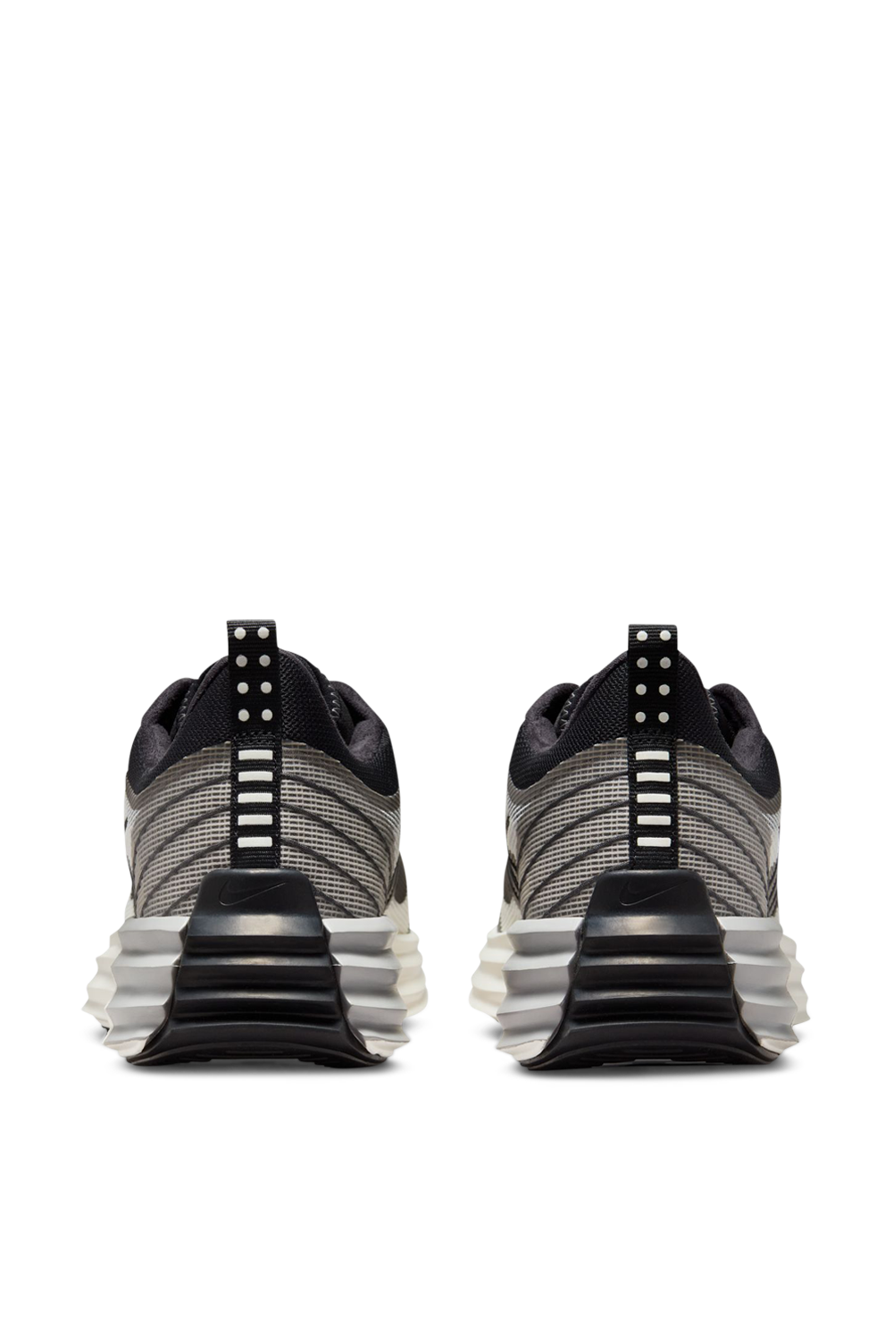 תמונת תקריב של נעלי ריצה לונאר רואם פרימיום