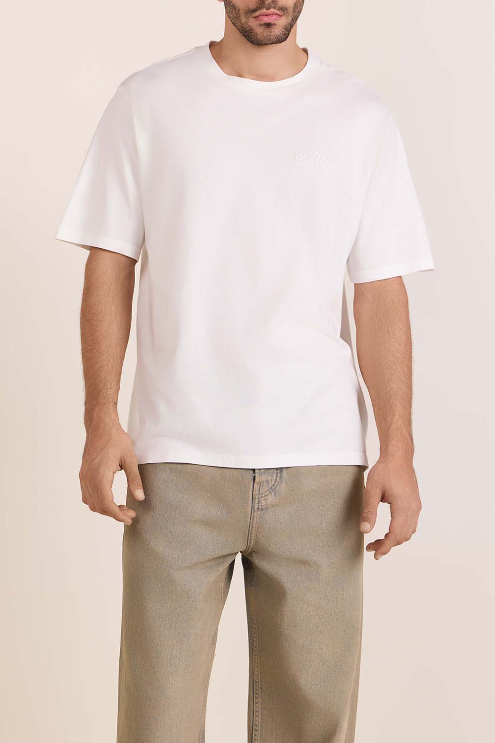 תמונת דוגמן קידמית של חולצת טי