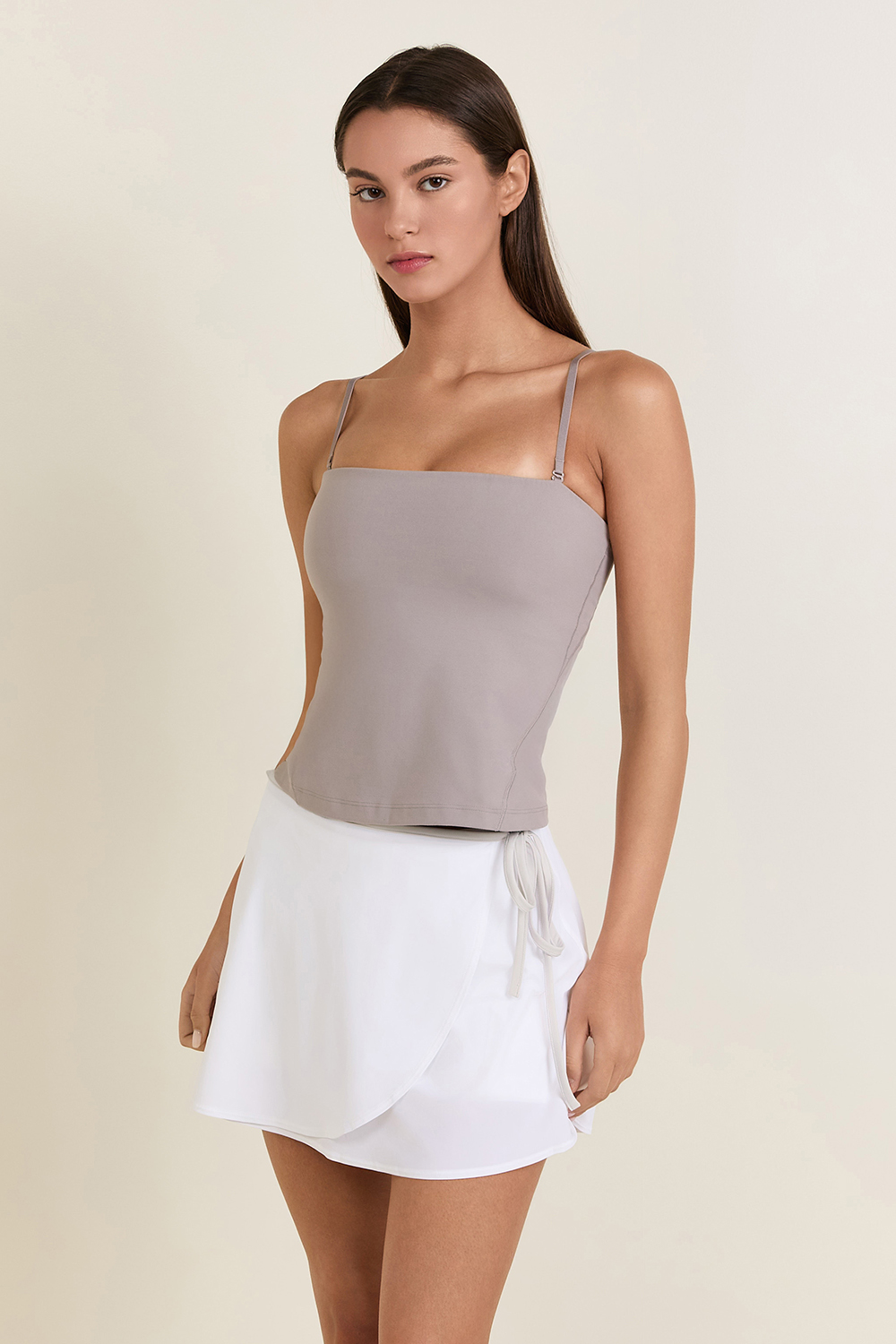 תמונת דוגמן קידמית של Align™ Convertible Tube Top