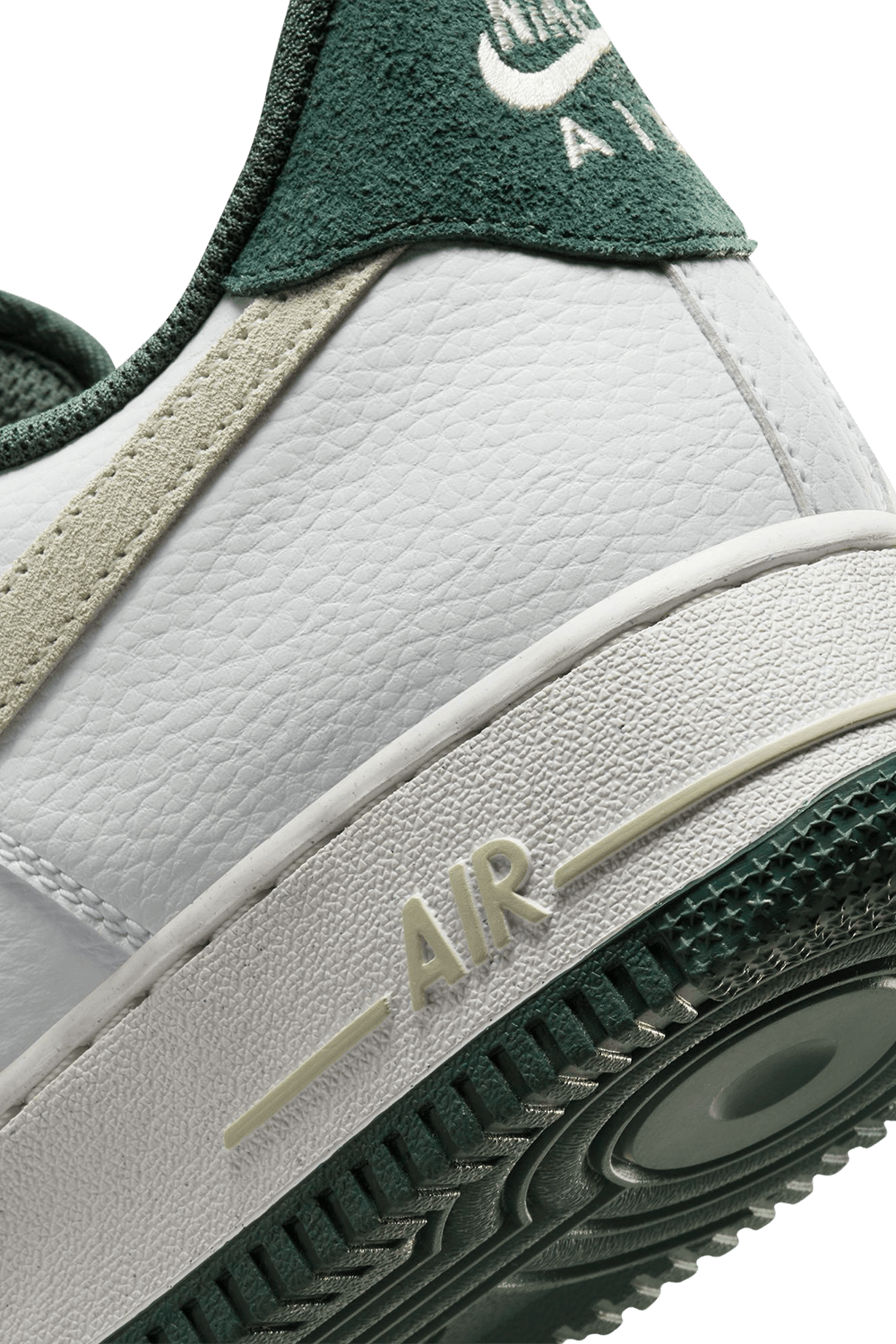 נעלי סניקרס אייר פורס 1