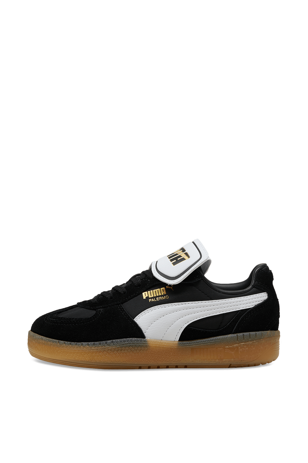 תמונה אחורית של נעלי סניקרס