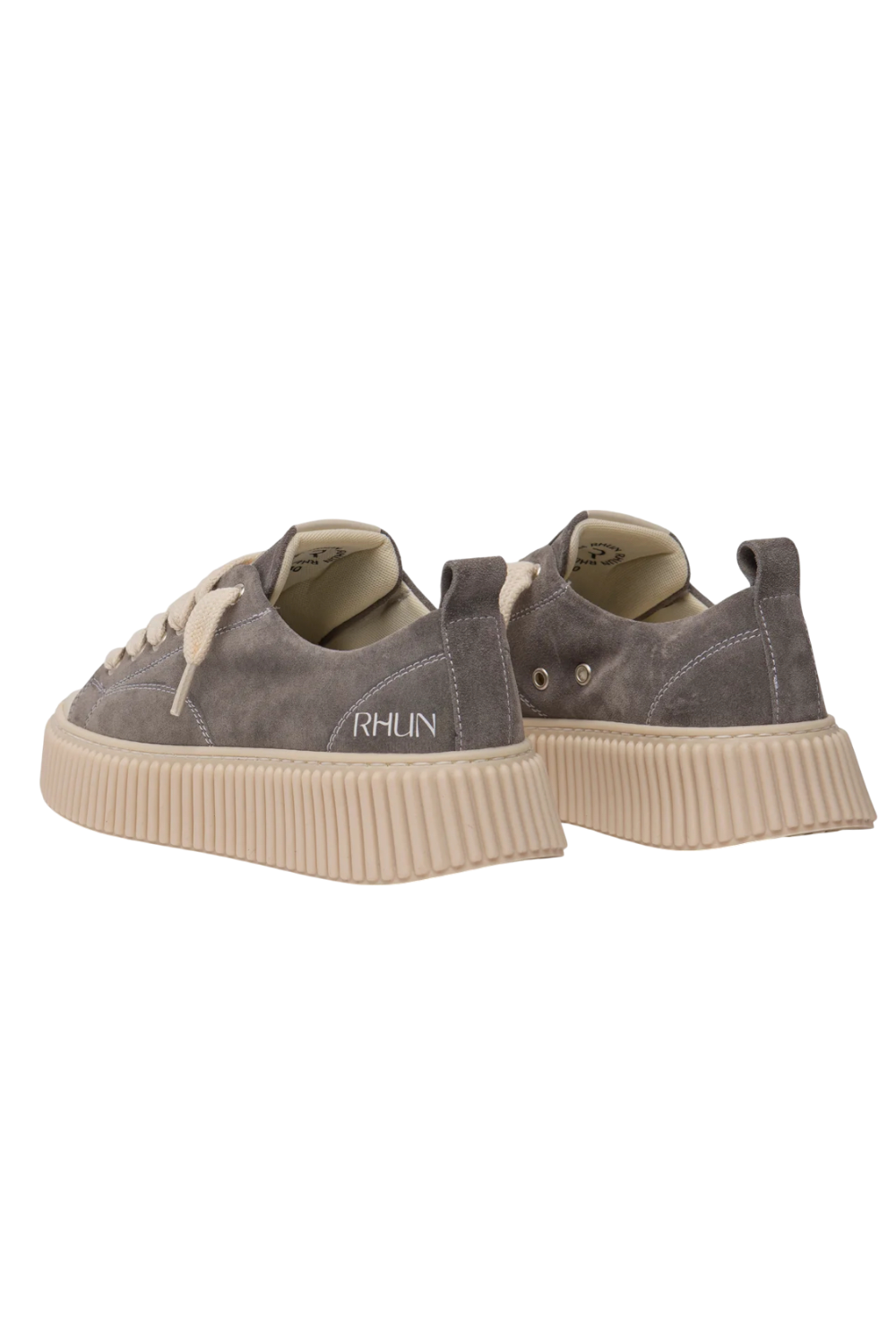 תמונה אחורית של נעלי סניקרס 2020