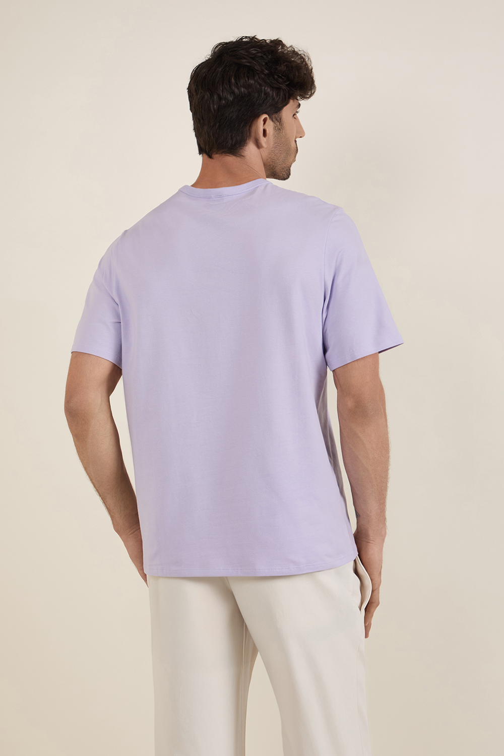 תמונת דוגמן אחורית של Organic Cotton Classic-Fit T-Shirt