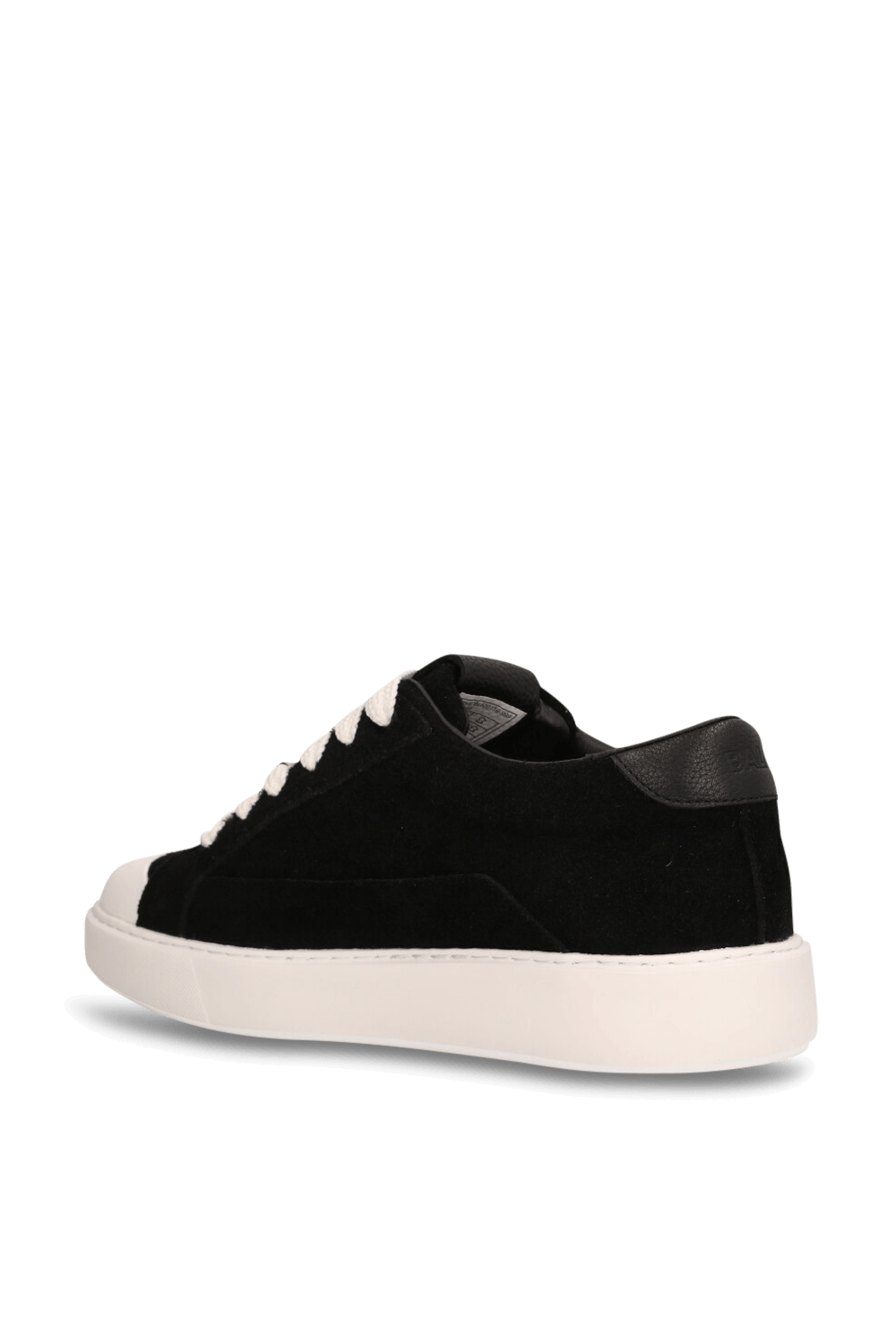 תמונה אחורית של נעלי סניקרס