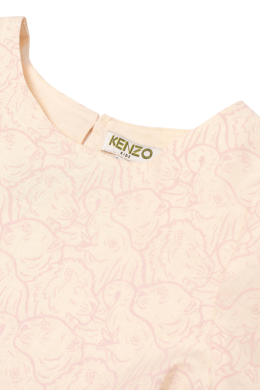 תמונת תקריב של גילאי 2-6 שמלת שכבות בהדפס חיות אול אובר