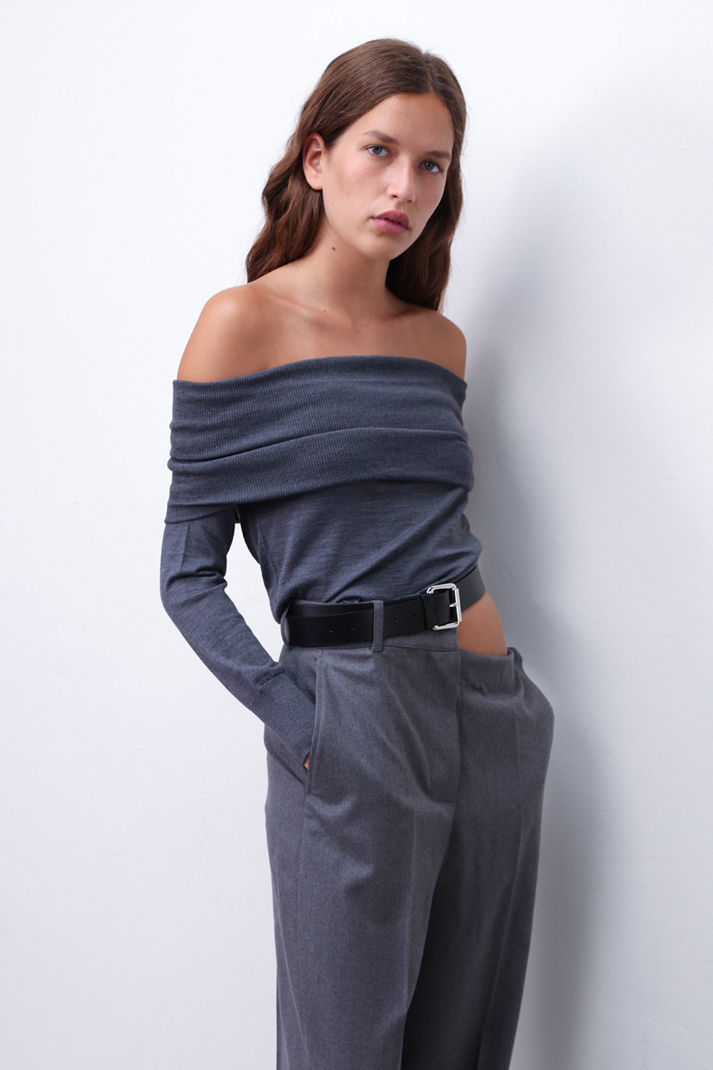 תמונת דוגמן קידמית של סריג אוף-שולדרס