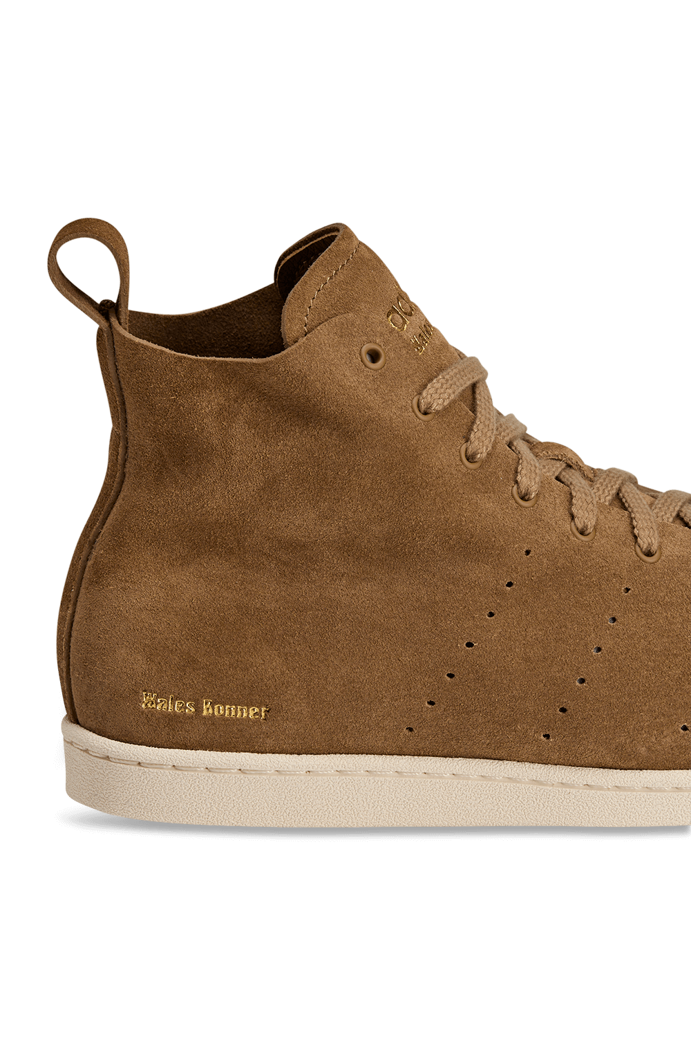 תמונת תקריב של אדידס X וולס בונר נעלי סניקרס סופרסטאר