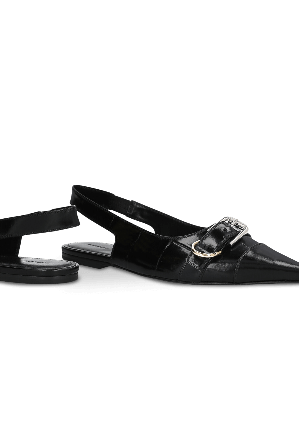 תמונת תקריב של נעלי סלינג בק