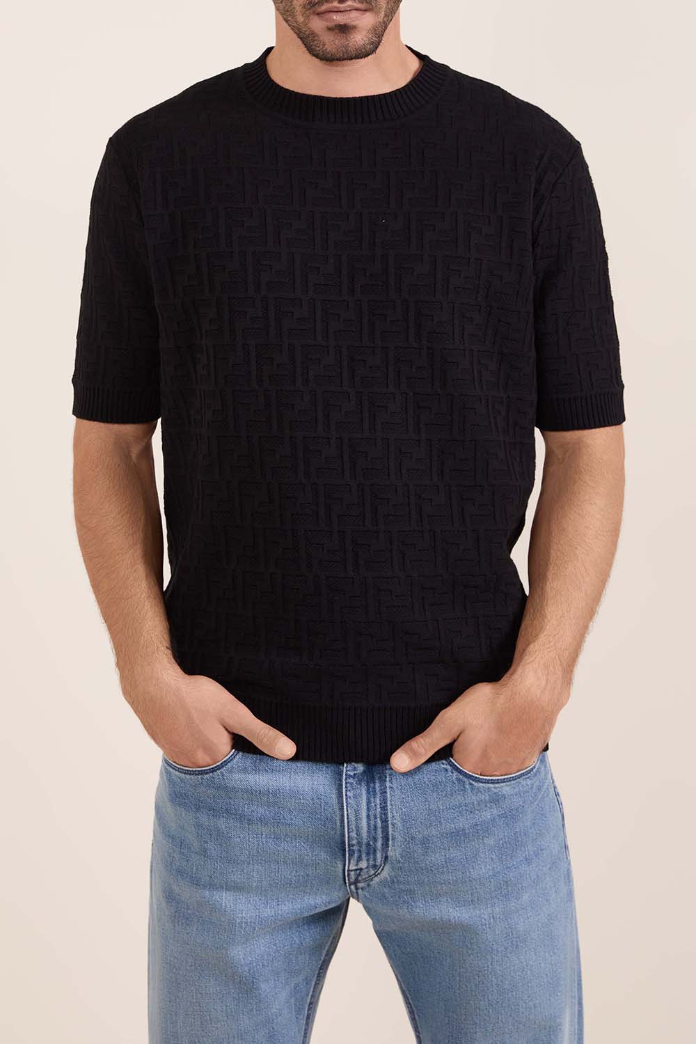 תמונת דוגמן קידמית של חולצת סריג כותנה