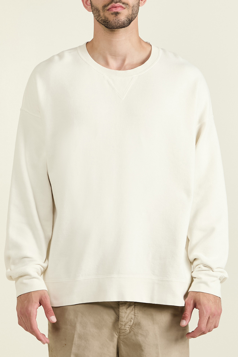 תמונת דוגמן קידמית של סווטשירט ג'מבו